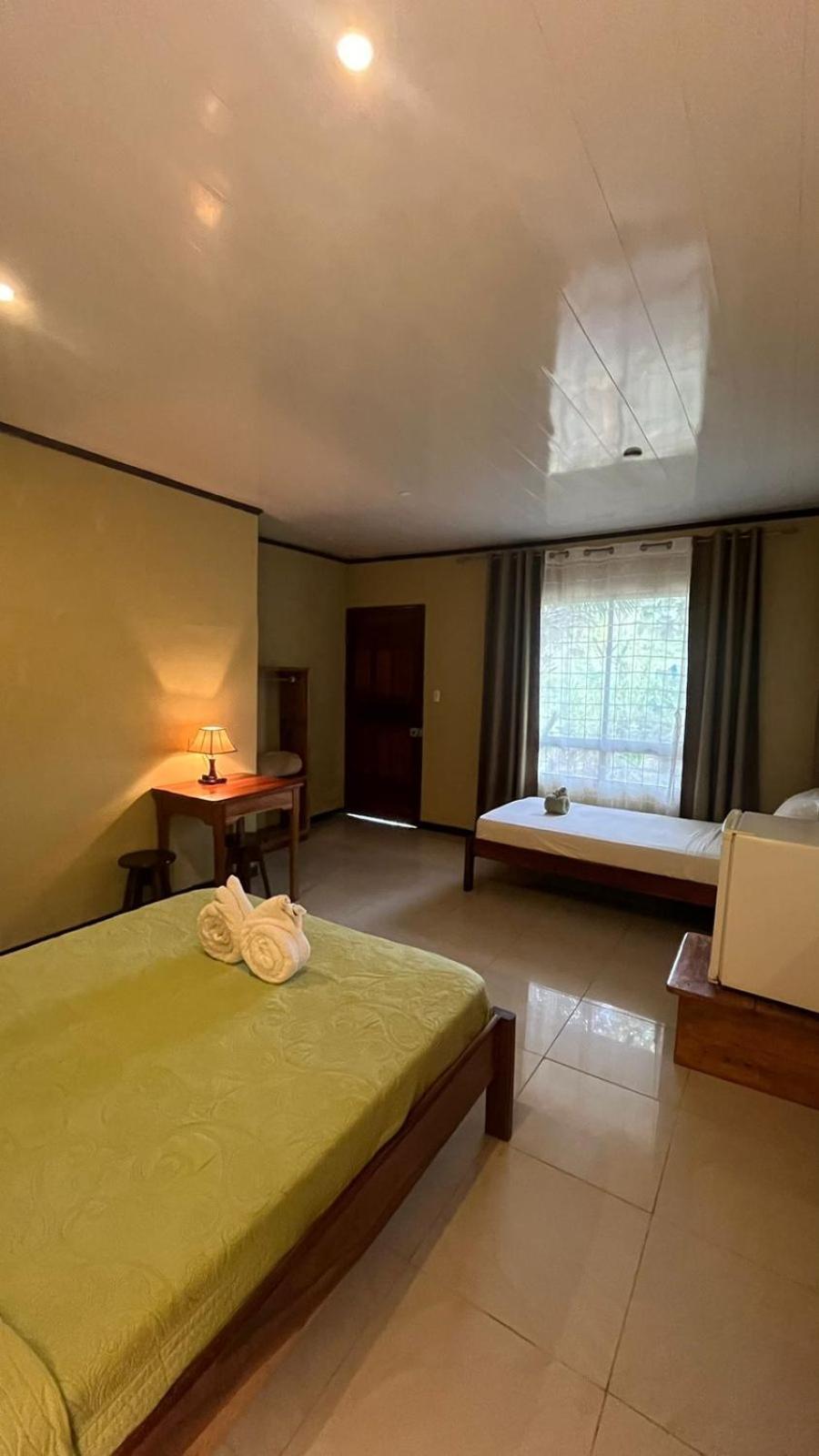 Cabinas Villa Drake Drakes Bay Екстериор снимка