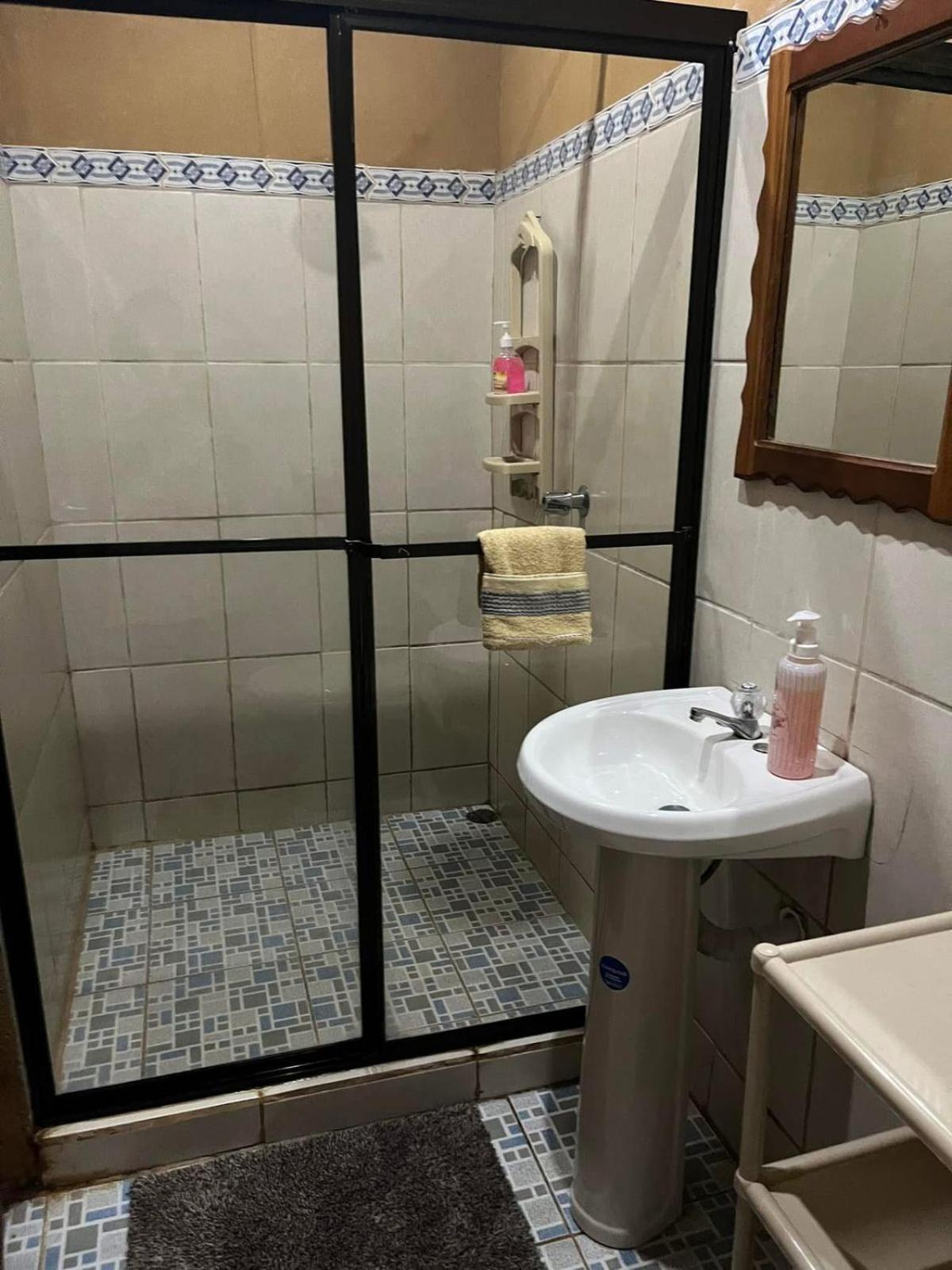Cabinas Villa Drake Drakes Bay Екстериор снимка