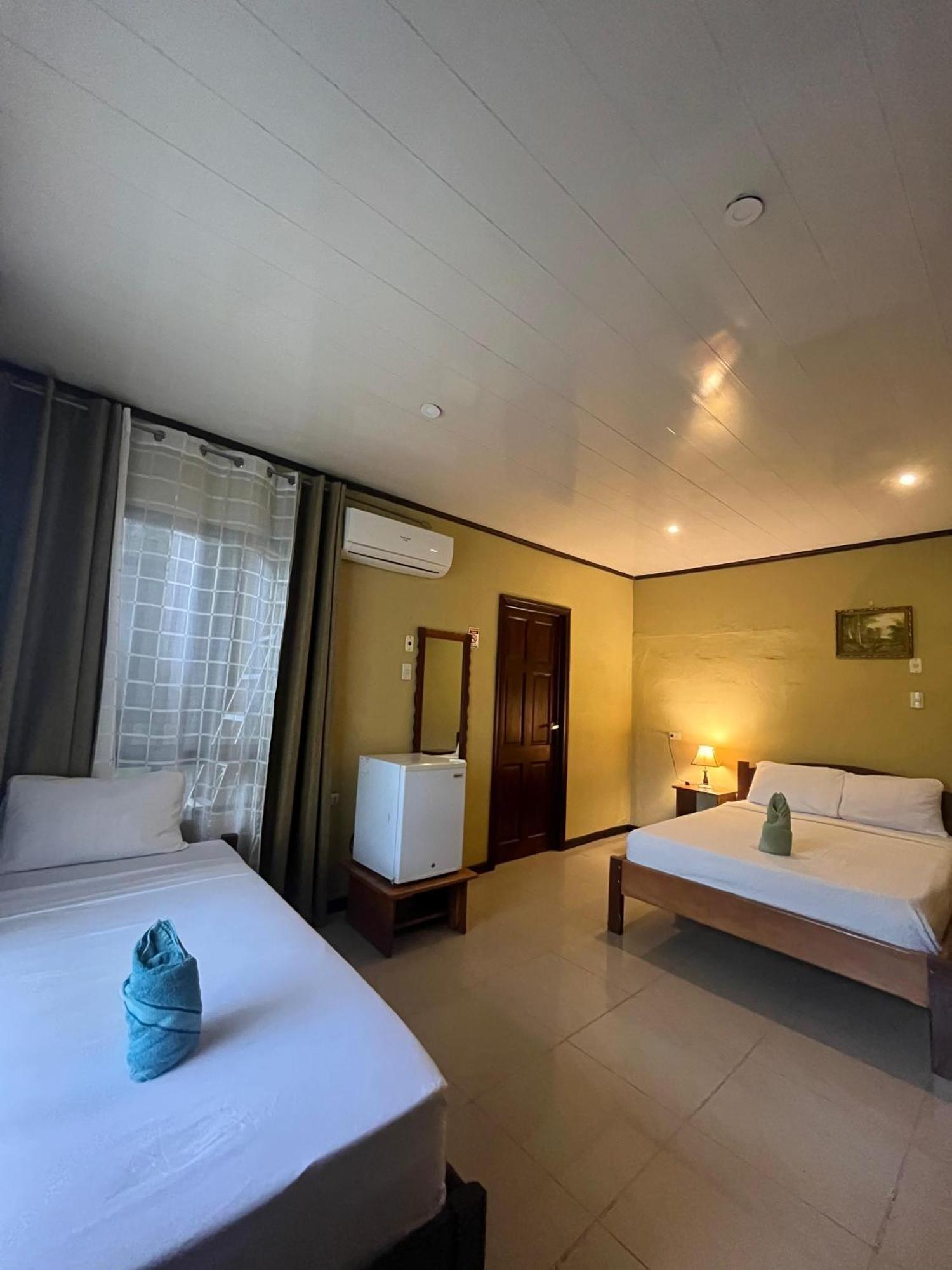 Cabinas Villa Drake Drakes Bay Екстериор снимка